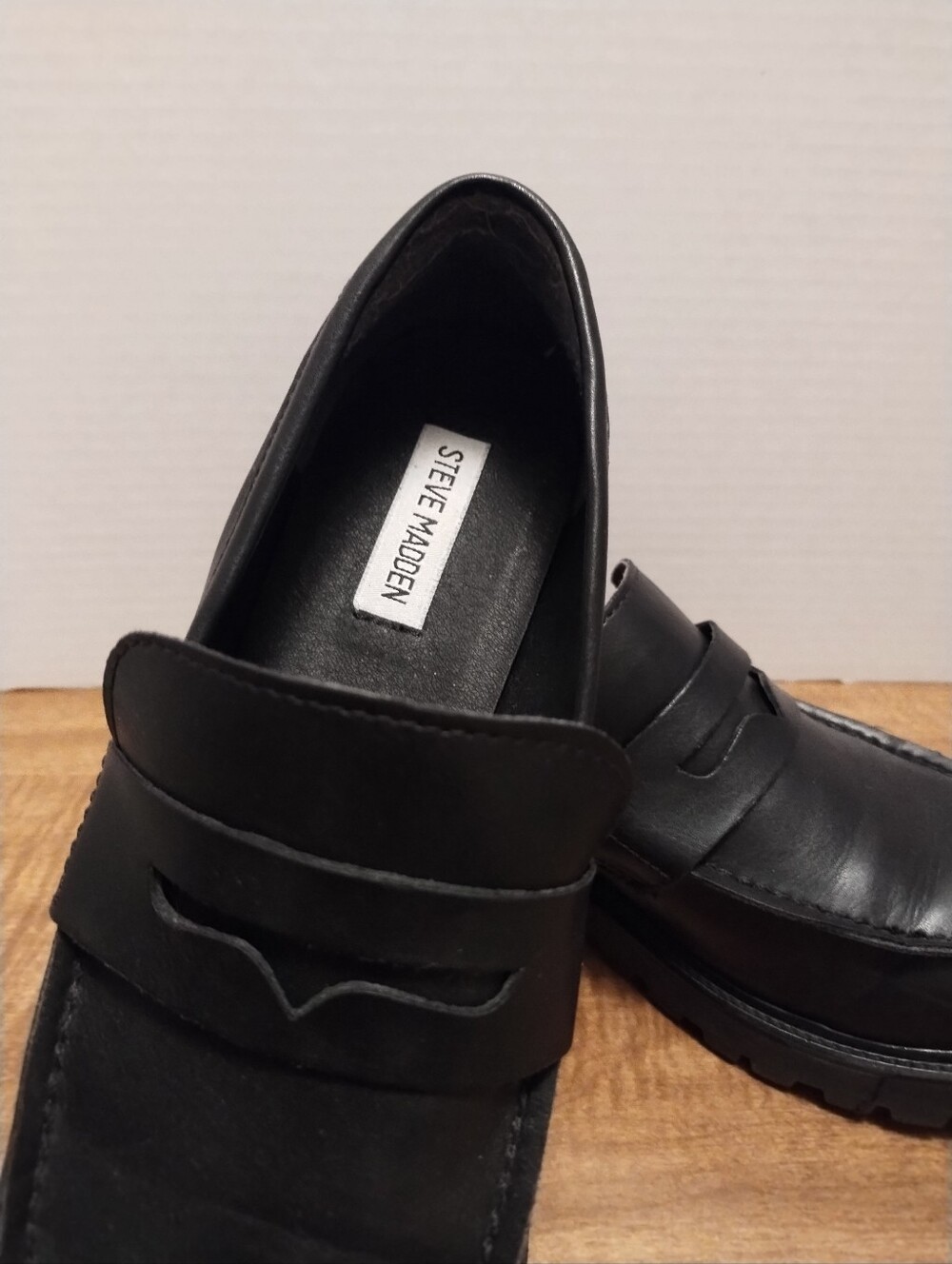 Steve Madden Women's Black Leather Penny Loafers